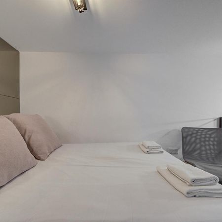 Unique Studio Loft, Walking Distance To Valletta Hamrun Bagian luar foto