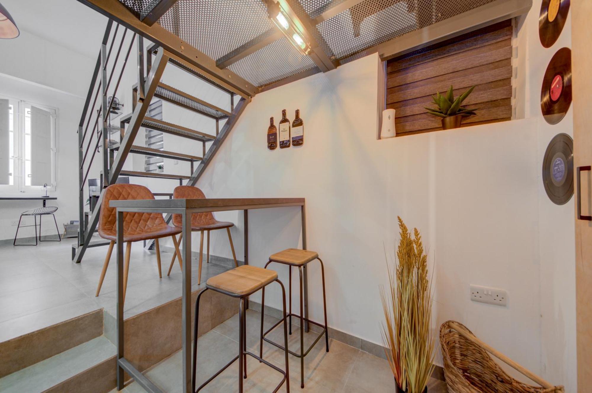 Unique Studio Loft, Walking Distance To Valletta Hamrun Bagian luar foto