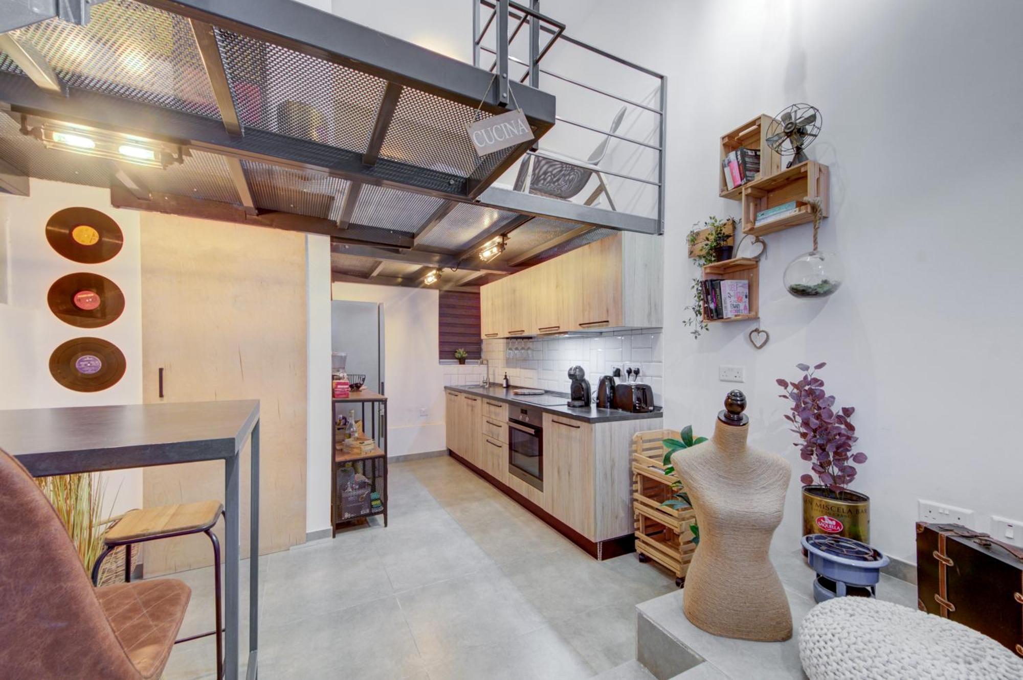 Unique Studio Loft, Walking Distance To Valletta Hamrun Bagian luar foto